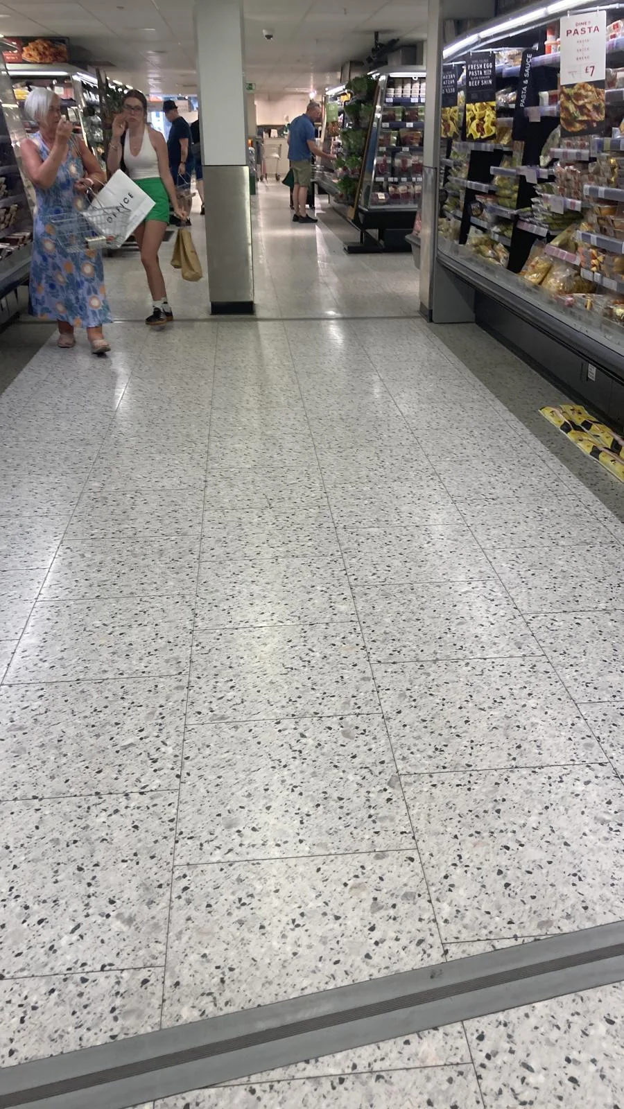 Supermarket in-store or shelf photograph 9